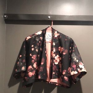 Anthropologie | Tabitha floral capelet